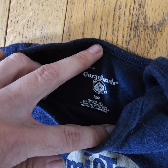 Granimals 12 month tee with snaps - Picture 2 of 2